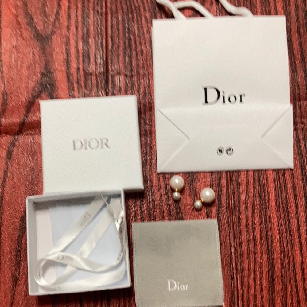 Dior Gold Mise Pearl Earrings